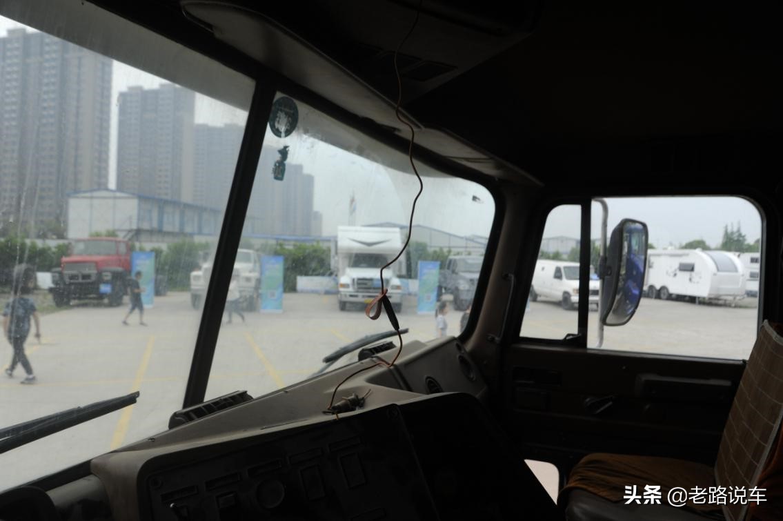 路边的经典——超级美式大平头！万国HL6482