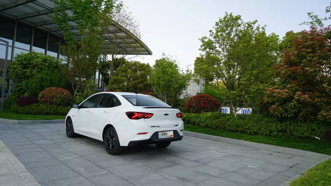 雪佛兰科沃兹320高配2018款试驾,雪佛兰科沃兹325t试驾