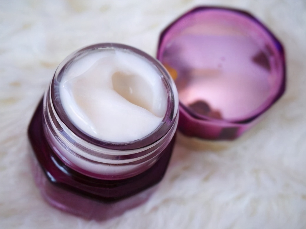 最好用的十大眼霜排名去黑眼圈,口碑最好的平价的眼霜淡化黑眼圈