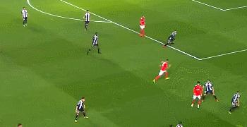 费利克斯是否未来的绝代天骄?小将的坎坷经历和优劣分析