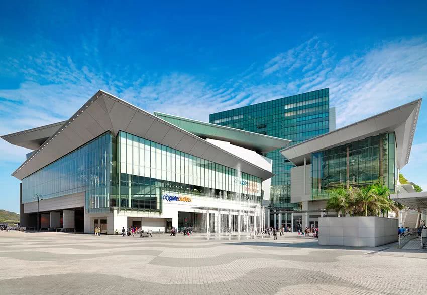 新春购物节乘车,从深圳如何到香港东荟城名店仓