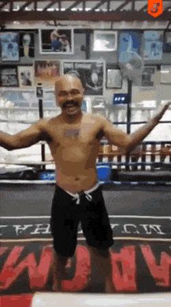 有人从后面锁喉怎么挣脱搞笑,搞笑的防御招式反击