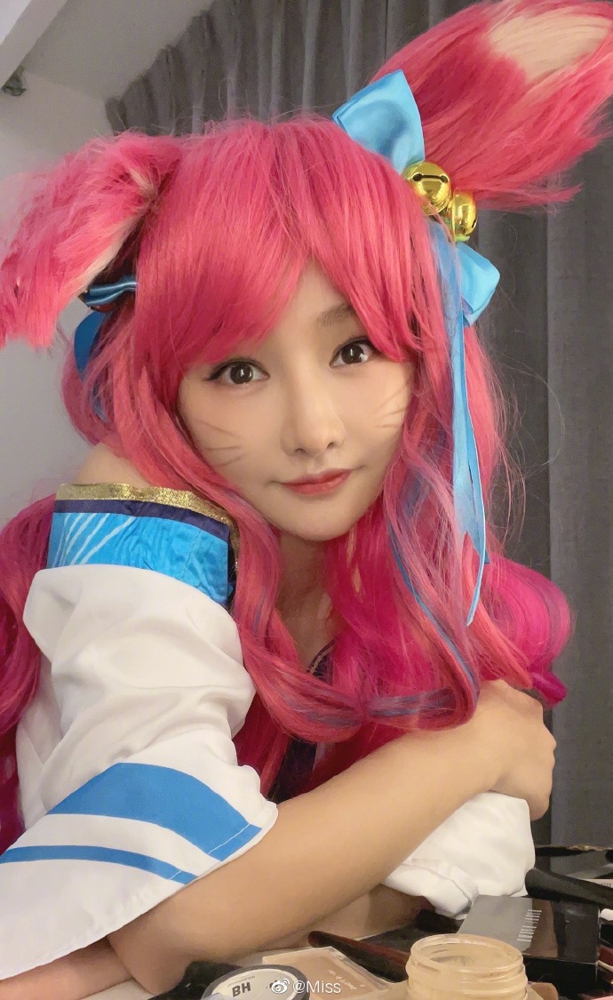 Miss挑战LOL最性感角色,网友:你这是一定是A狸吧?