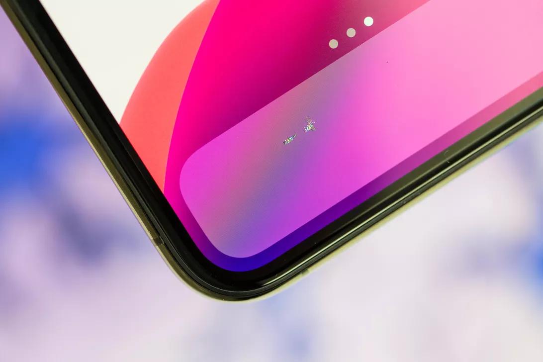 iphone11后盖玻璃摔坏会造成什么,iphone11后盖玻璃是否易碎