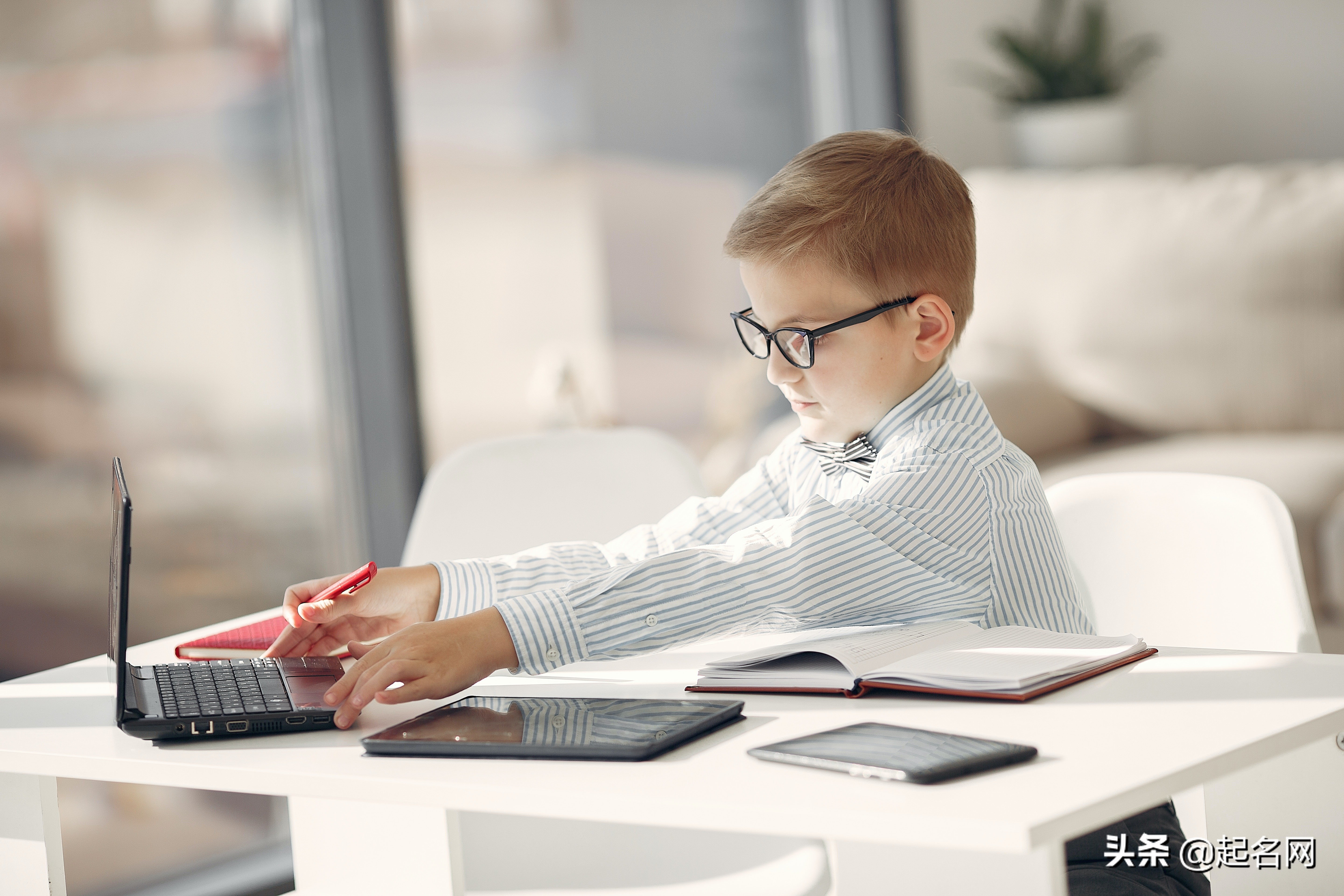 可爱宝宝的小名女生,可爱洋气的宝宝名字女孩