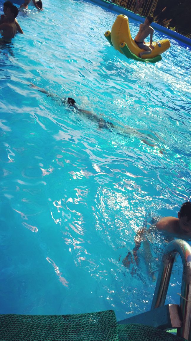 寒湿体质适合游泳吗,游泳需要防晒吗