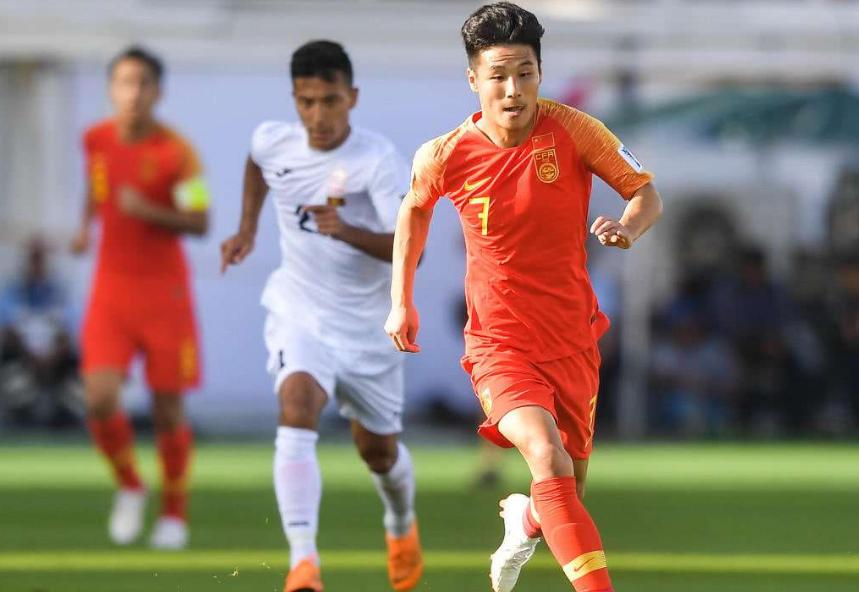 中国足球痛苦瞬间,国足训练脚下基本功