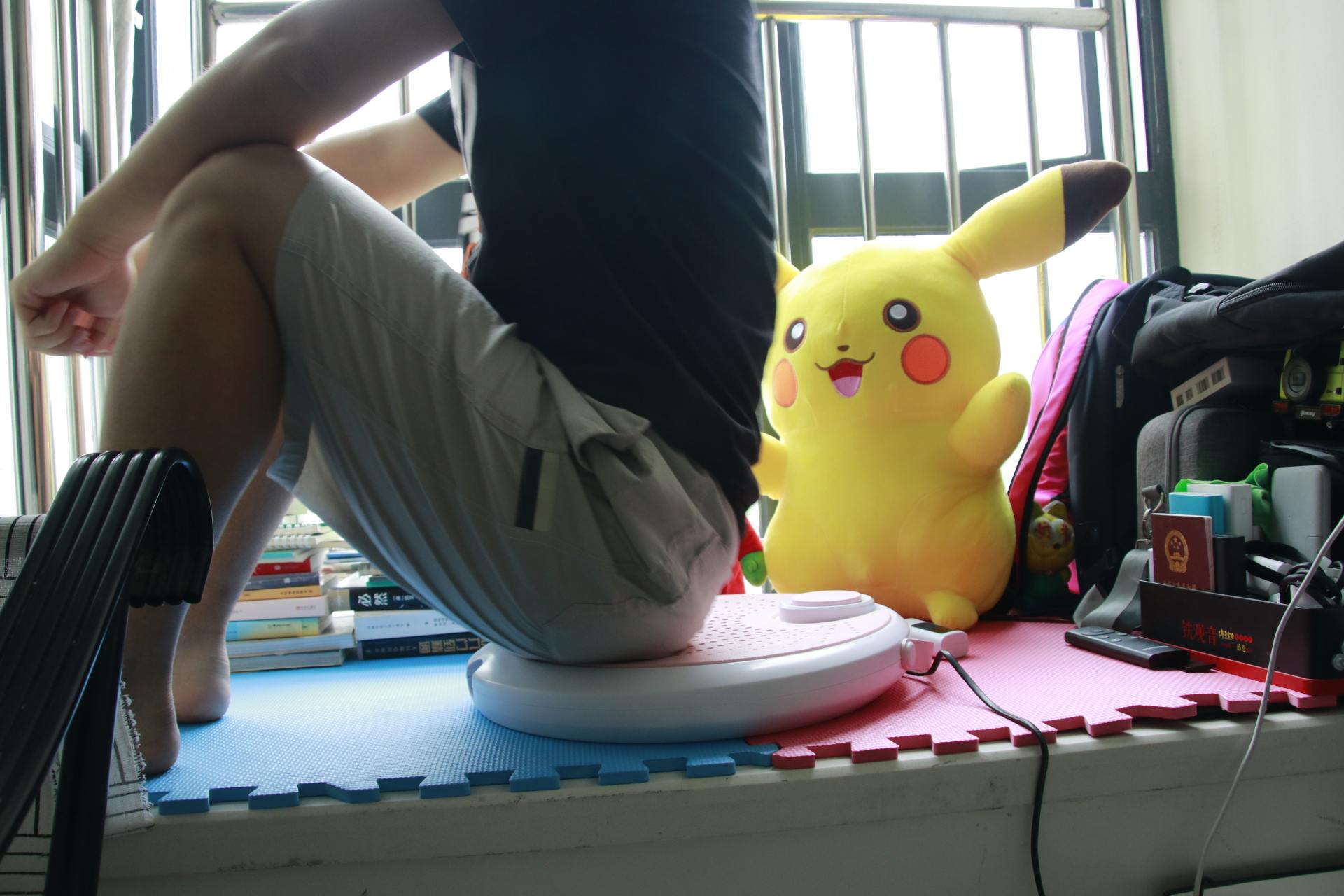 左点科技医疗,左点立式艾灸效果图