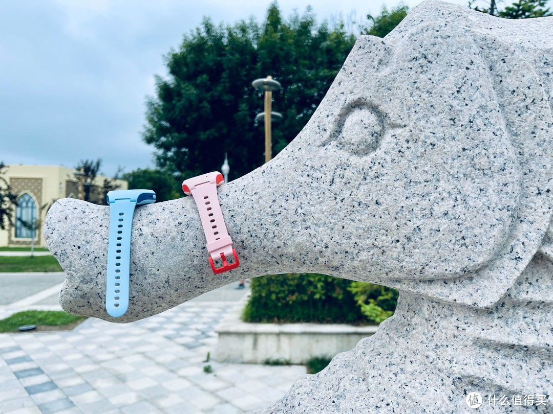 儿童手表的一天：对比、选购、体验，长情陪伴，沉默守护