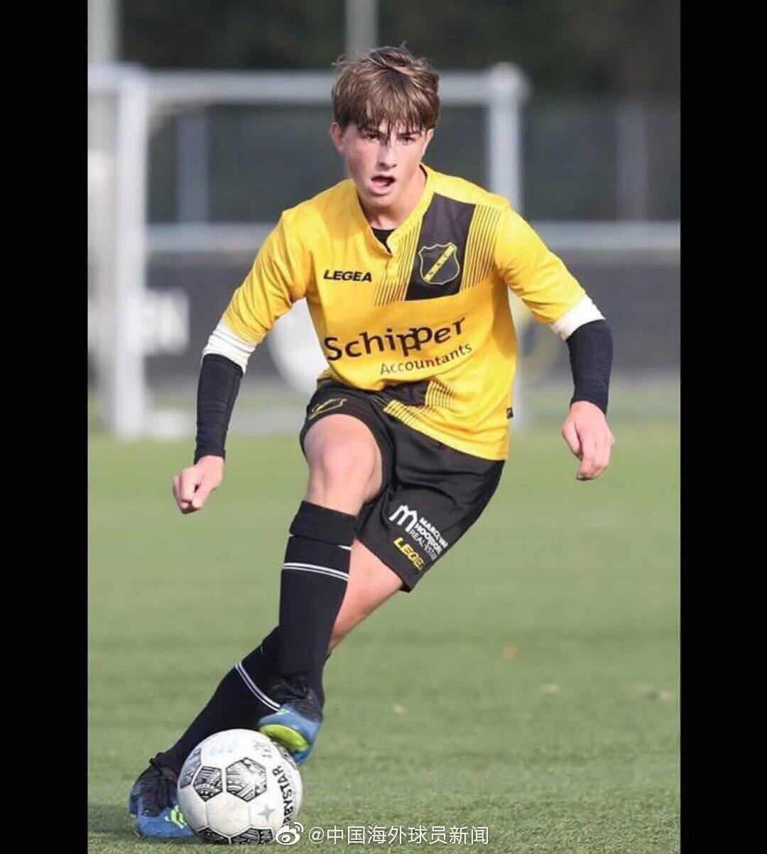 一队也惨败！U18国青2-5不敌荷甲垫底队梯队对手17岁小将戴帽
