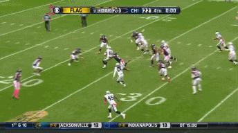 橄榄球真的只能传一次吗,橄榄球只能传给后面的人吗