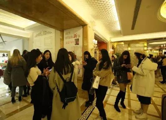 lv路易威登贵和购物中心店,lv路易威登在国内哪个地方最多