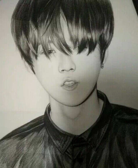 网友绘画5张明星素描照，一个个堪称神笔马良，但最后一个是谁？