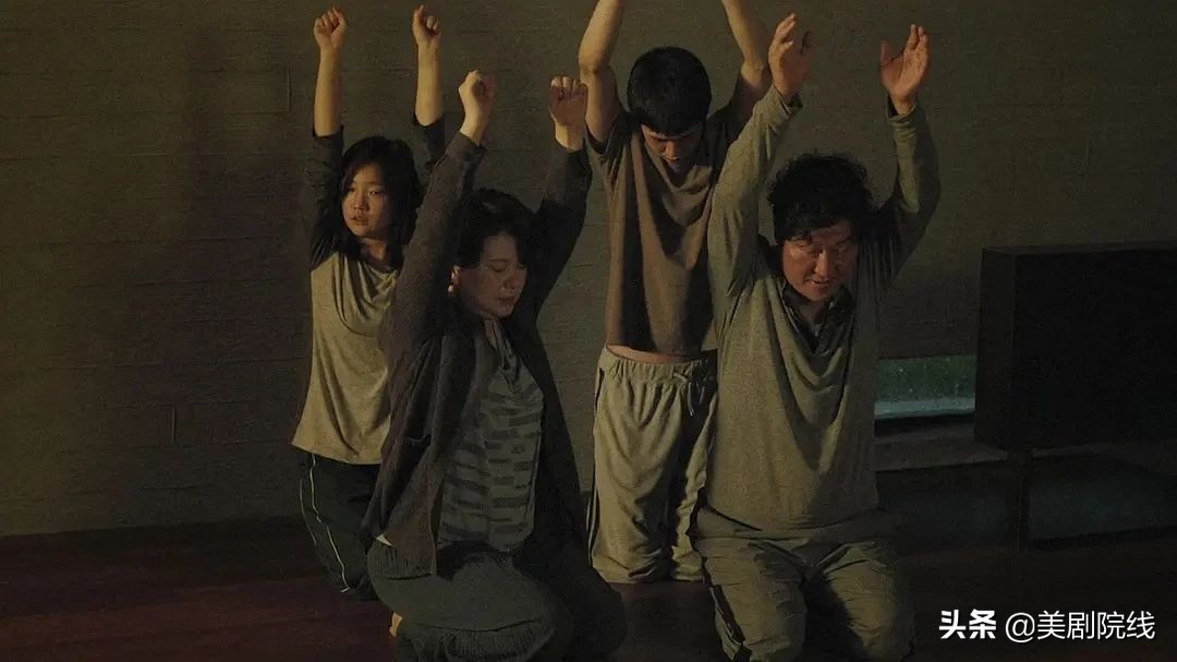 寄生虫获奥斯卡,寄生虫凭什么获得奥斯卡