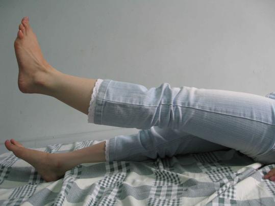 腿弯膝盖疼痛怎么治疗最好,腿膝盖疼的最佳锻炼方法