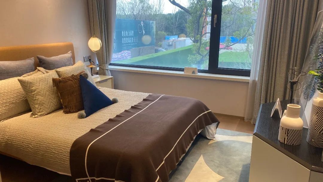 绿洲康城亲水湾开盘一房一价表,绿洲康城亲水湾两房两厅样板房