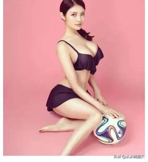 徐冬冬意大利足球宝贝高清壁纸,足球宝贝徐冬冬高清壁纸2010年