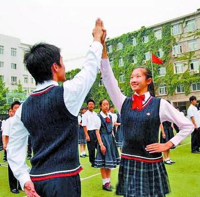 为什么家长们总认为早恋是不对的,面对孩子早恋你们是怎么解决的