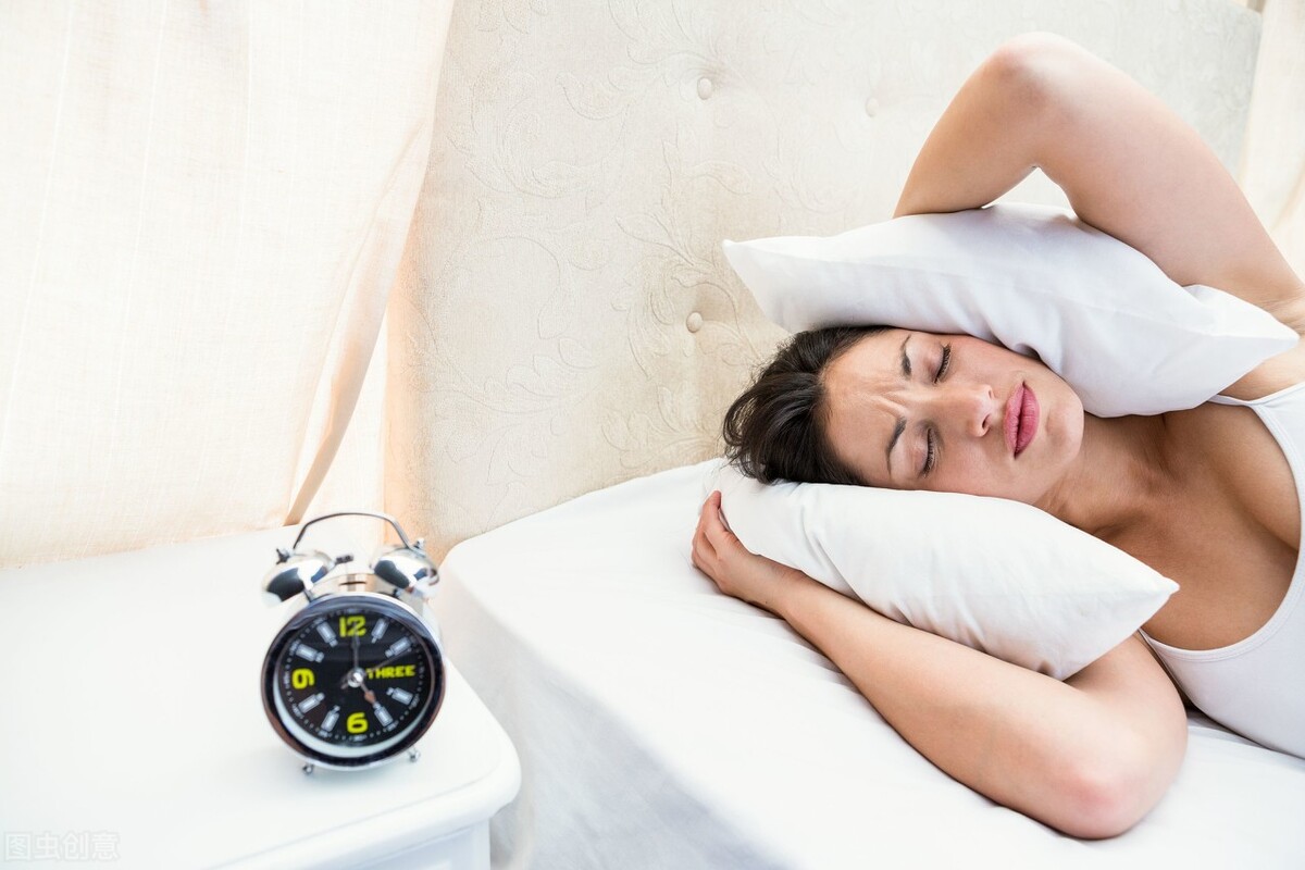 头顶脱发的几种原因和挽救的方法,护发固发要用对方法,找回秀发