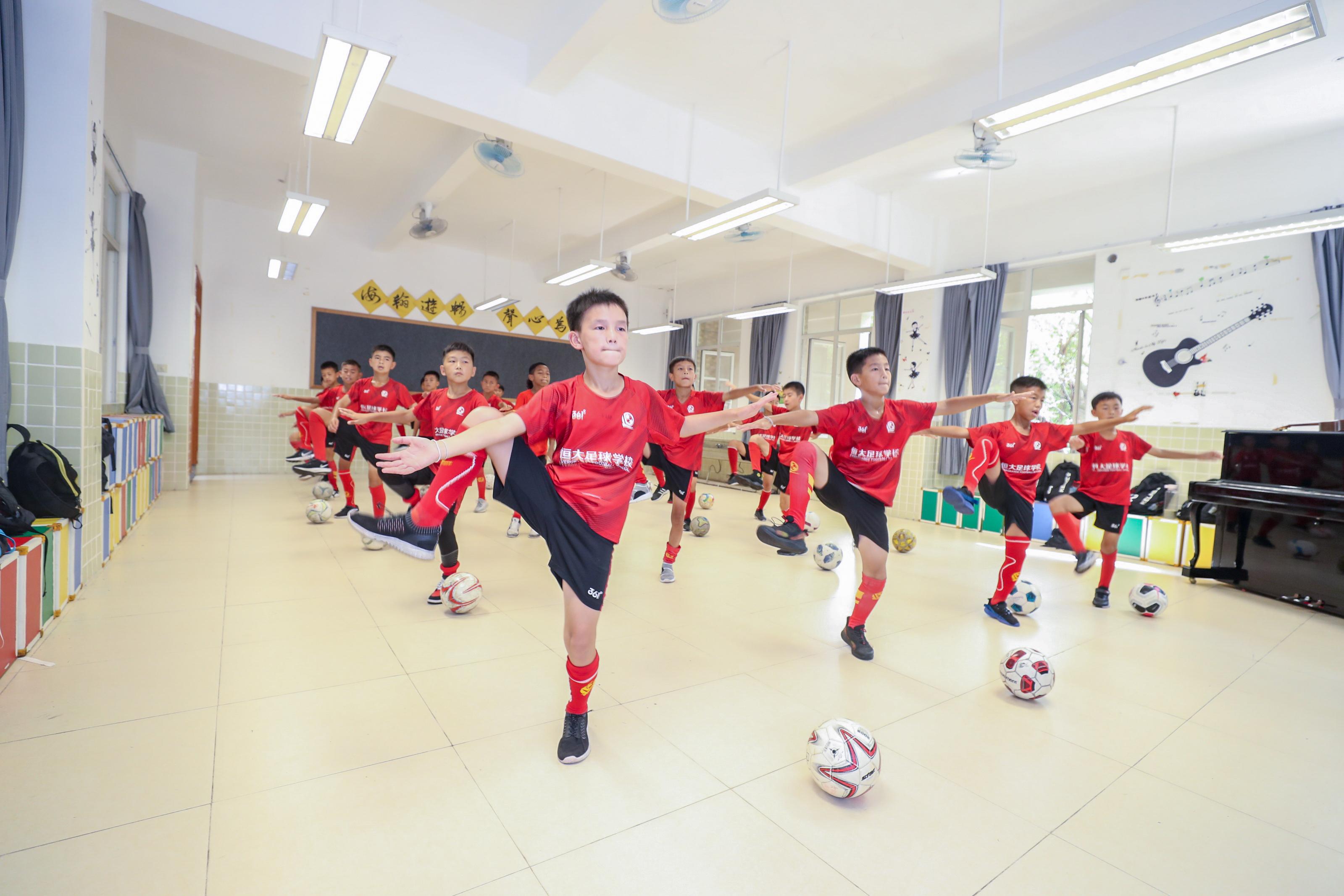 中国青训七年成果,中国青训高光时刻