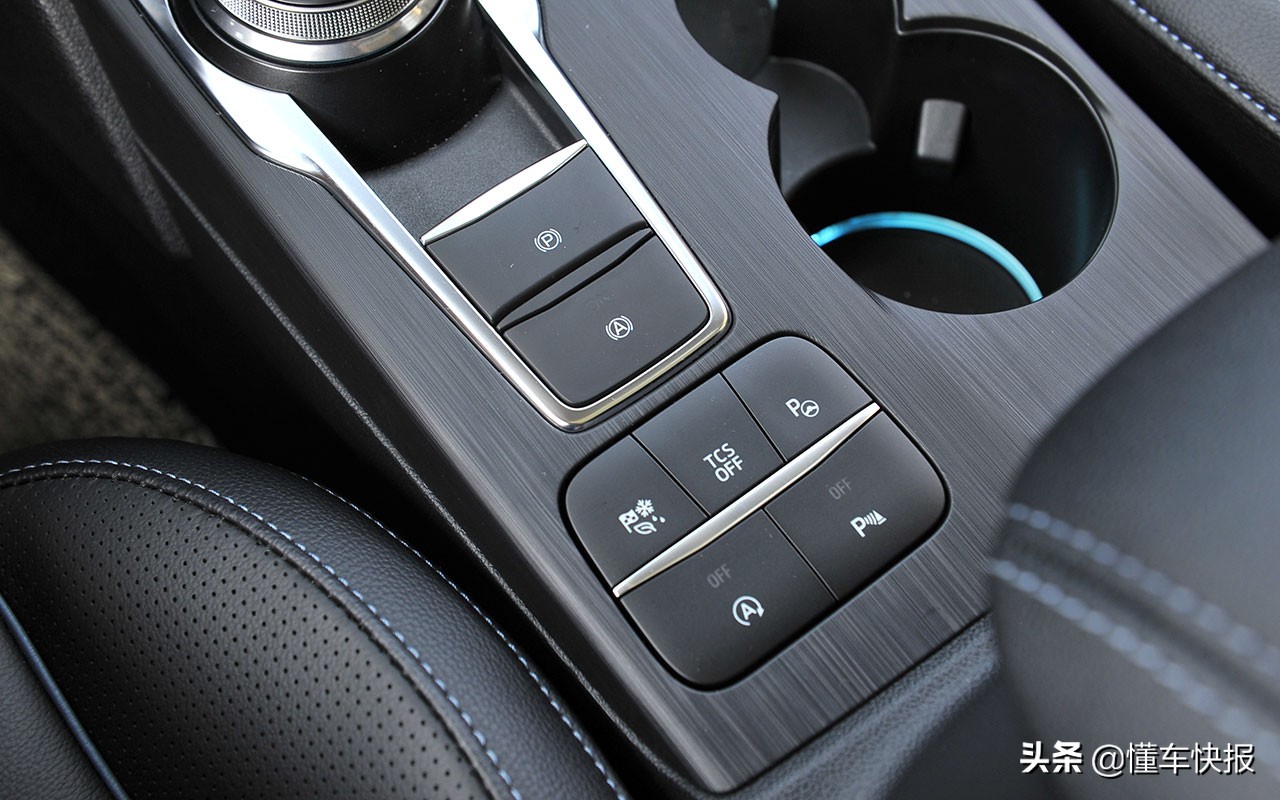 福特福克斯2021款stline试驾,福特福克斯active2021款试驾视频