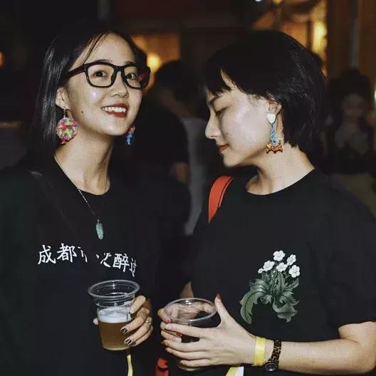 终于可以露脖子了，想花钱，特别想花钱