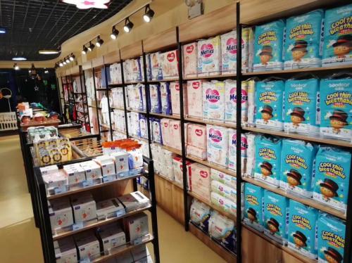 母婴店加盟品牌的优势在哪里,自营母婴店和加盟母婴店的区别