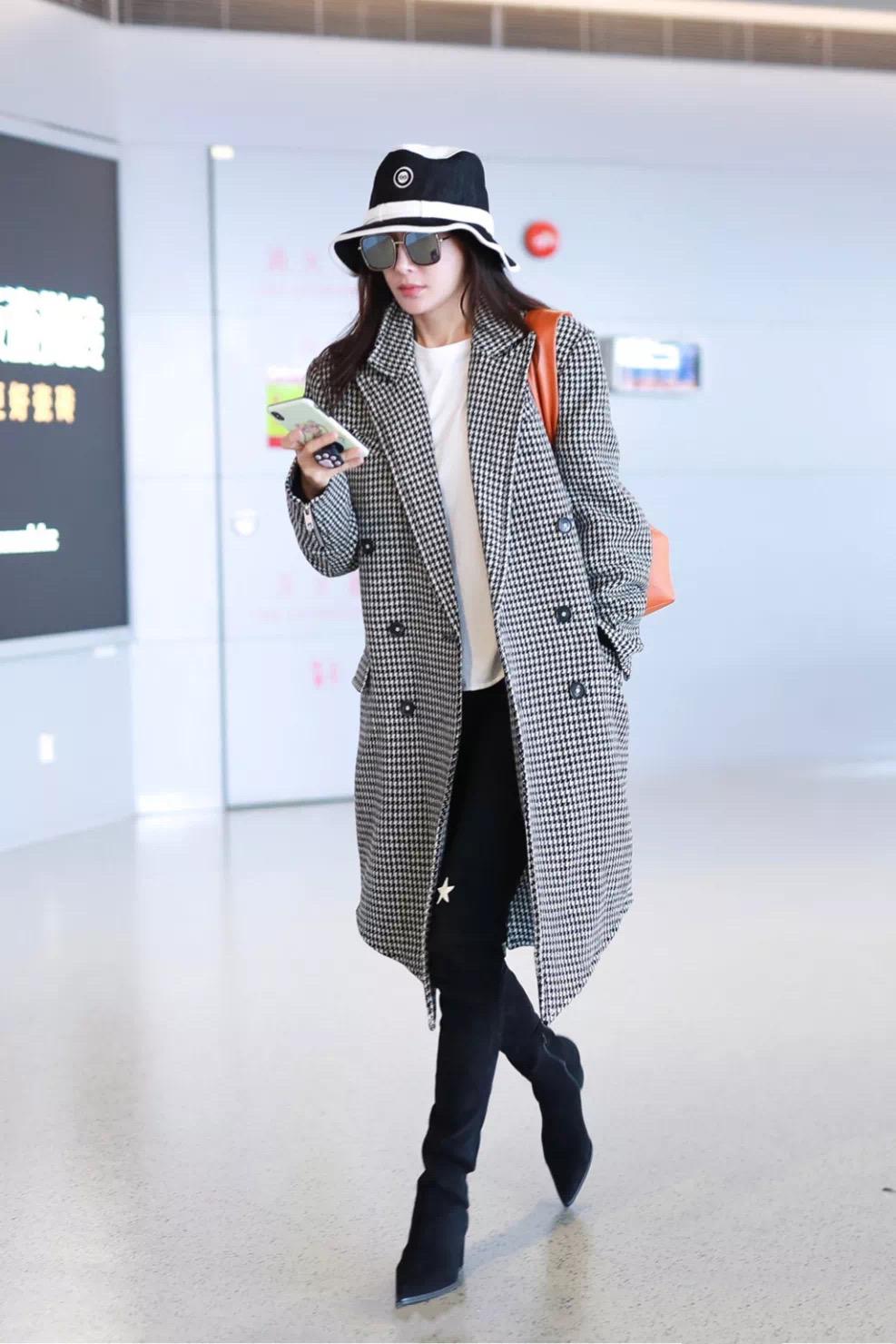 超长款格纹大衣怎么搭配,格纹大衣怎么搭好看