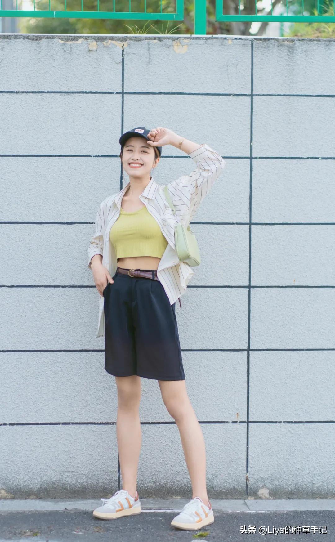 冬季背什么颜色的包包好看,40多岁背什么包包好看