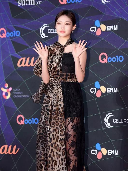 娜扎请夏获奖视频,娜扎领奖春夏