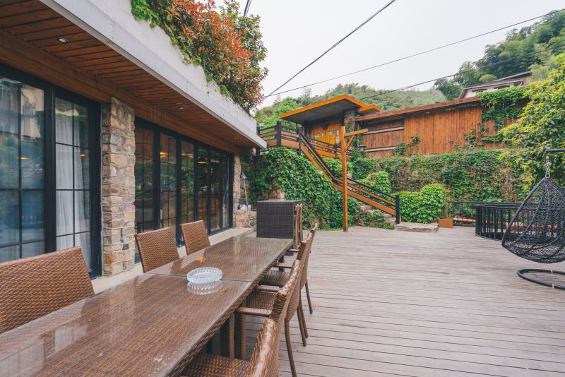 窗户填缝发泡水泥回填的优缺点,窗户水泥填缝还是玻璃胶填缝