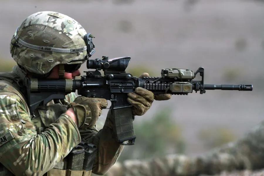 中国最新步枪和外国新步枪对比,nar步枪与国产新步枪