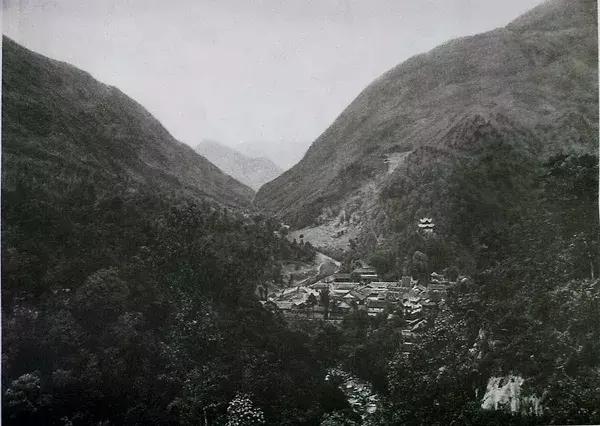 100年前中国风景建筑老照片,两亿多年前的景观