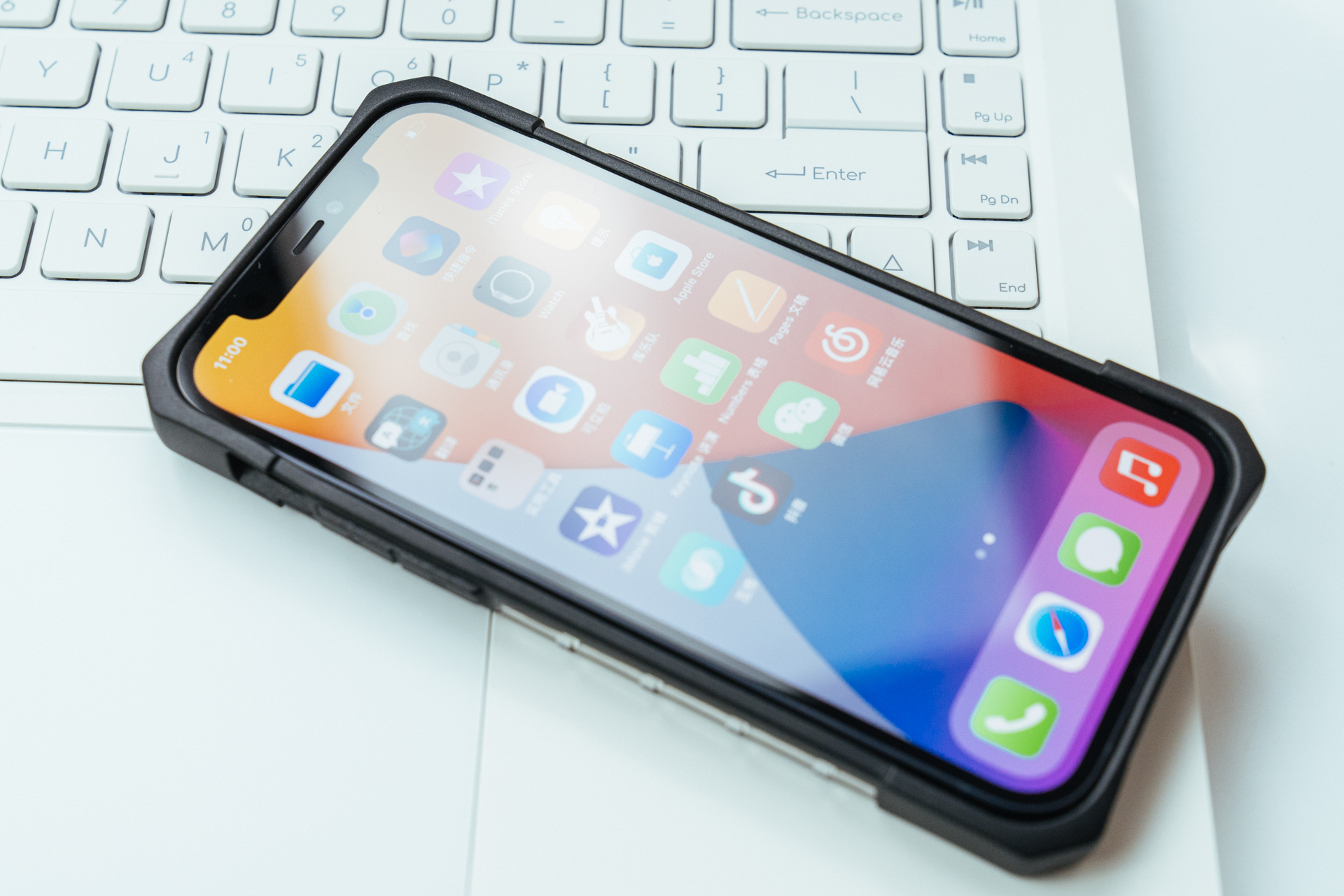 iphone12pro原装透明保护壳测试,iphone12无镜头保护手机壳