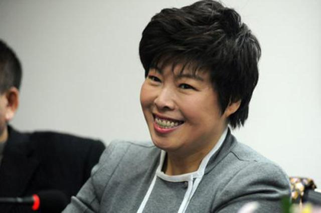 火爆一时的“国学大师”于丹，曾被北大学子赶下台，如今大不如前