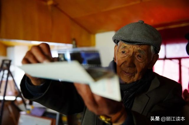 这个为丽江留下经典影像的“80后”纳若，居然上过战场剿过匪