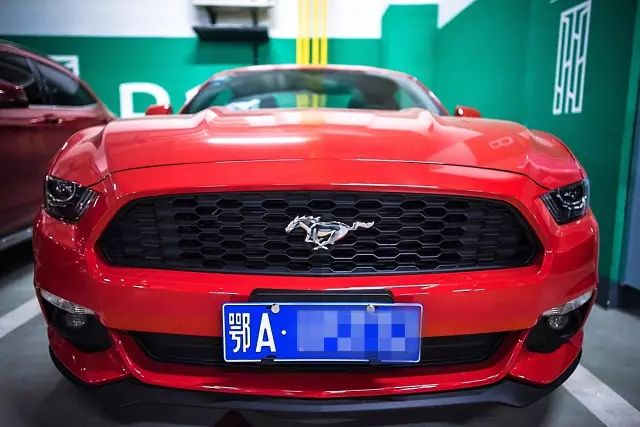 武汉豪车的视频,武汉最豪停车场