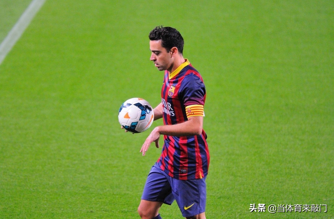 布冯欧足联最佳阵容,老了的布冯和小罗