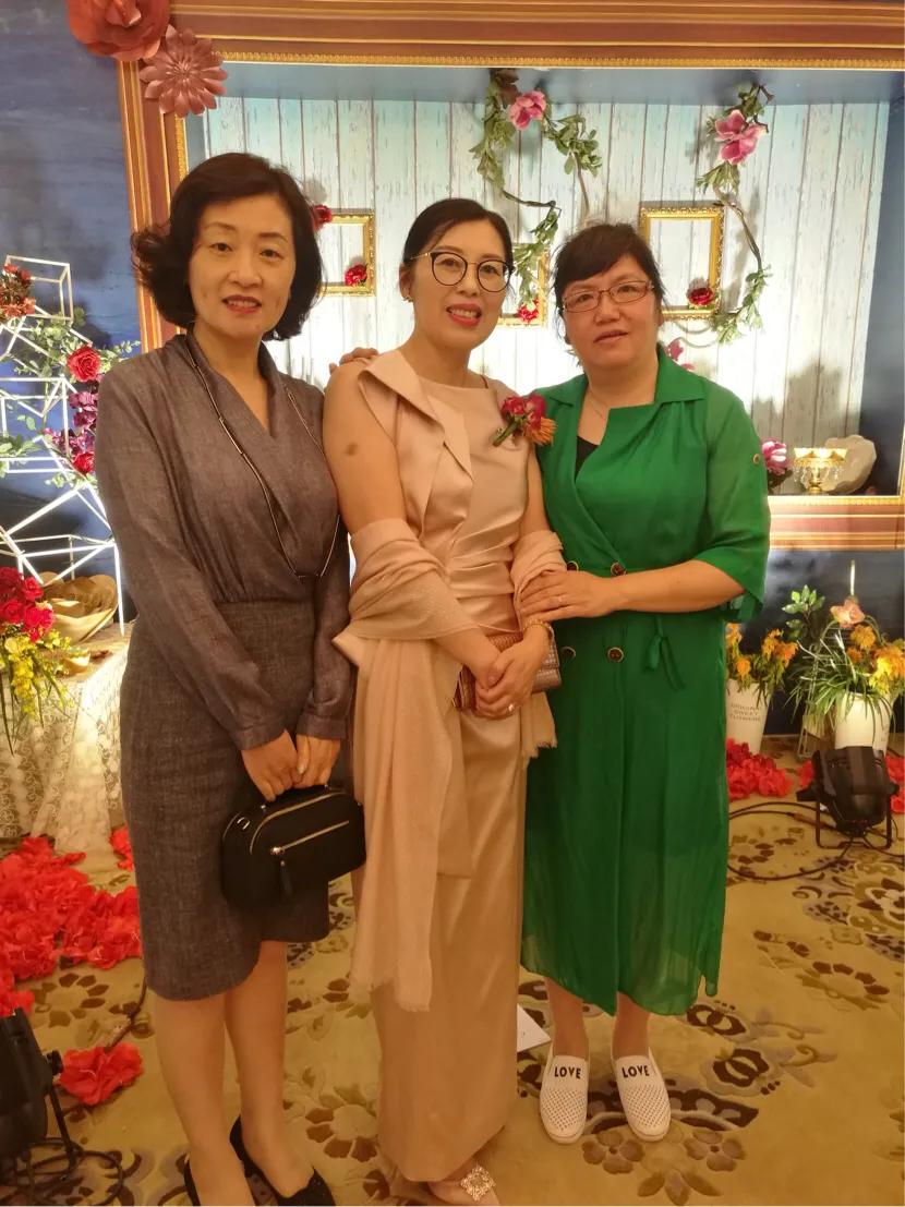 职场女士丝巾品牌,40-50岁女装品牌