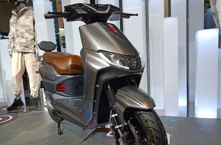 雅迪电动车新款g6两轮多少钱,雅迪g6电动车专卖店