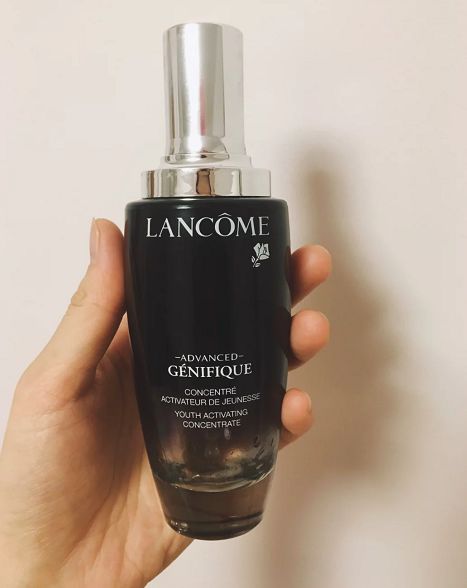 雅诗兰黛和兰蔻哪个好区别在哪,雅诗兰黛和兰蔻哪个牌子更好