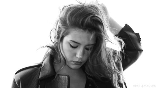 褶皱的皮衣服怎么快速弄平,皮衣皱了洗了弄平小技巧