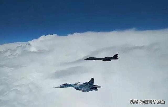 美军现役三大主力战略轰炸机b-1b,b-1b枪骑兵超音速轰炸机发动机