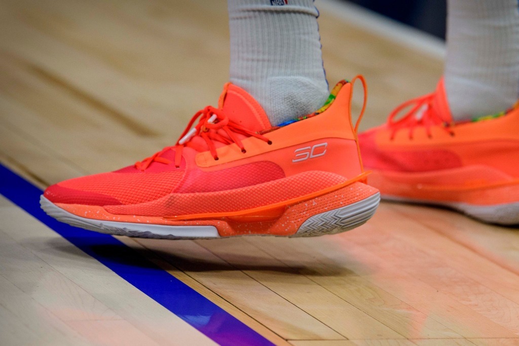 库里7能当普通鞋穿吗,库里7真鞋和假鞋的区别