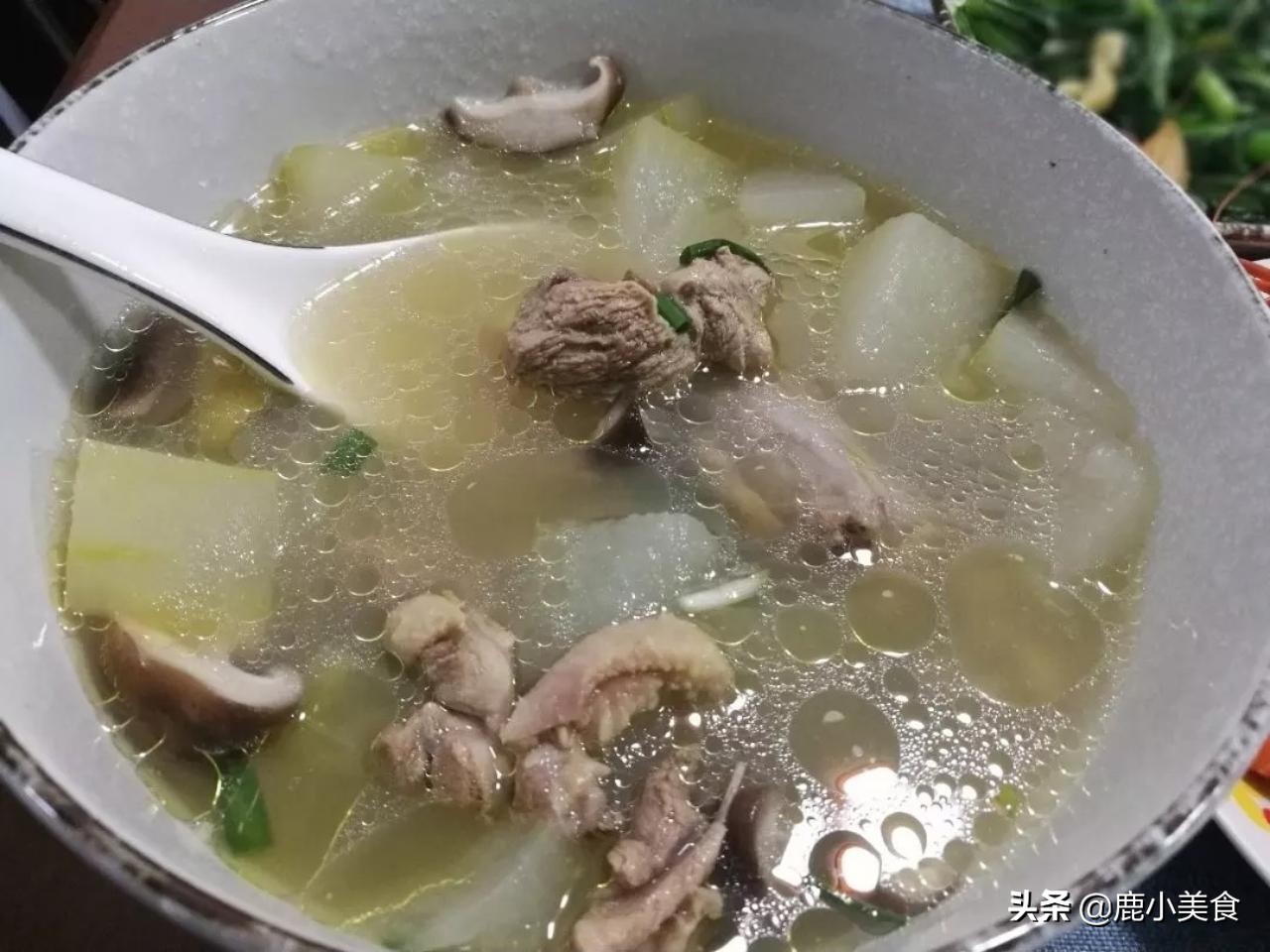 水母鸭汤怎么炖没有膻味,炖鸭汤怎么去腥味