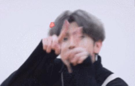 蔡徐坤带火西装,蔡徐坤带火的衣服