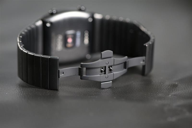 厉害啦！折叠屏努比亚腕机阿尔法评测：钢铁侠的技能被它实现