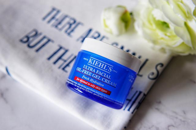 夏季面霜保湿不油腻退红不拔干,夏天清爽不油腻的面霜有哪些