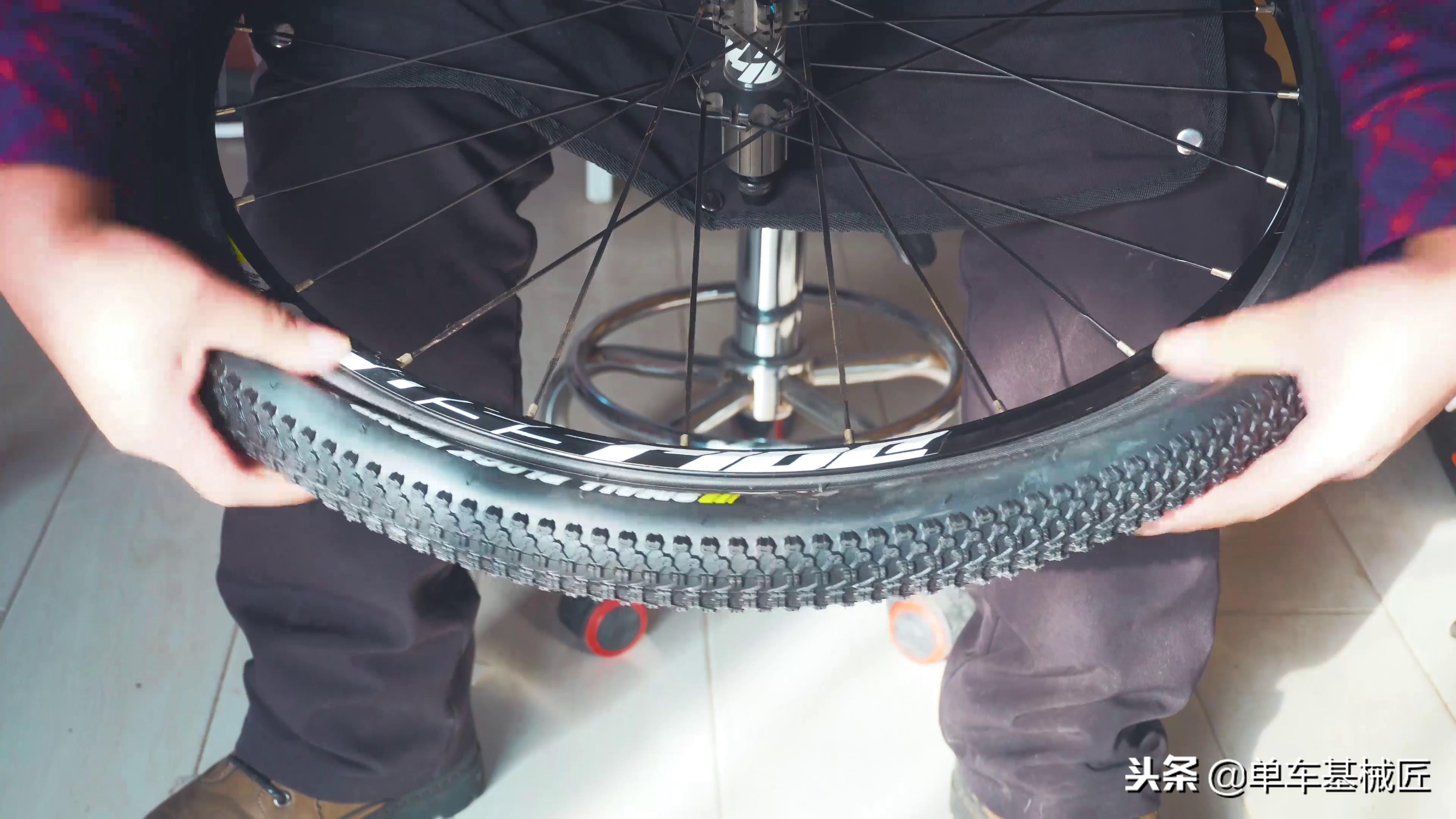 普通自行车补胎视频教程全过程,单车补胎教学