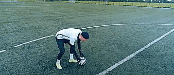 撕开防线的传球,撕开敌人的防线